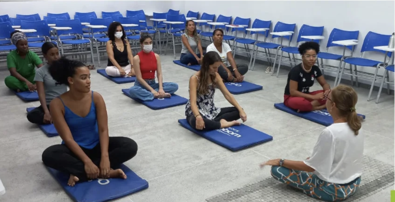 Práticas de respiração em grupo